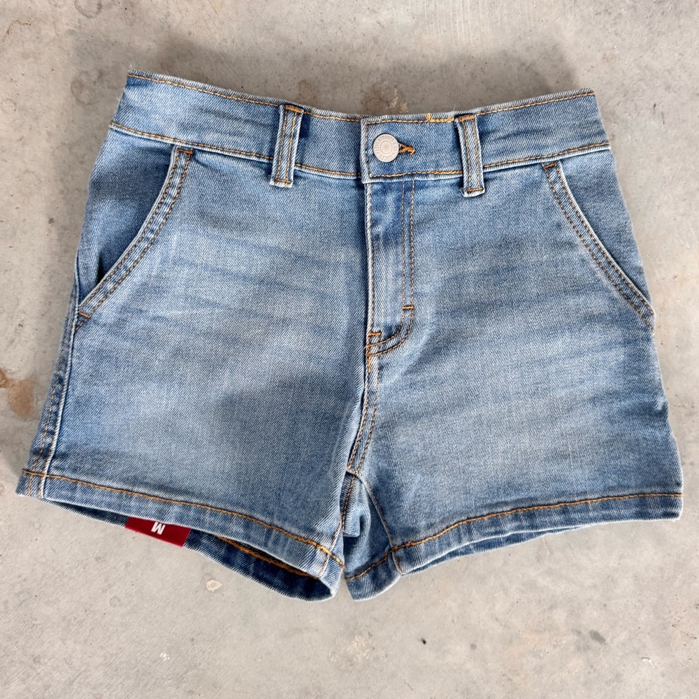 NWT Levi’s Girls Denim Jean Shorts Size 7/8